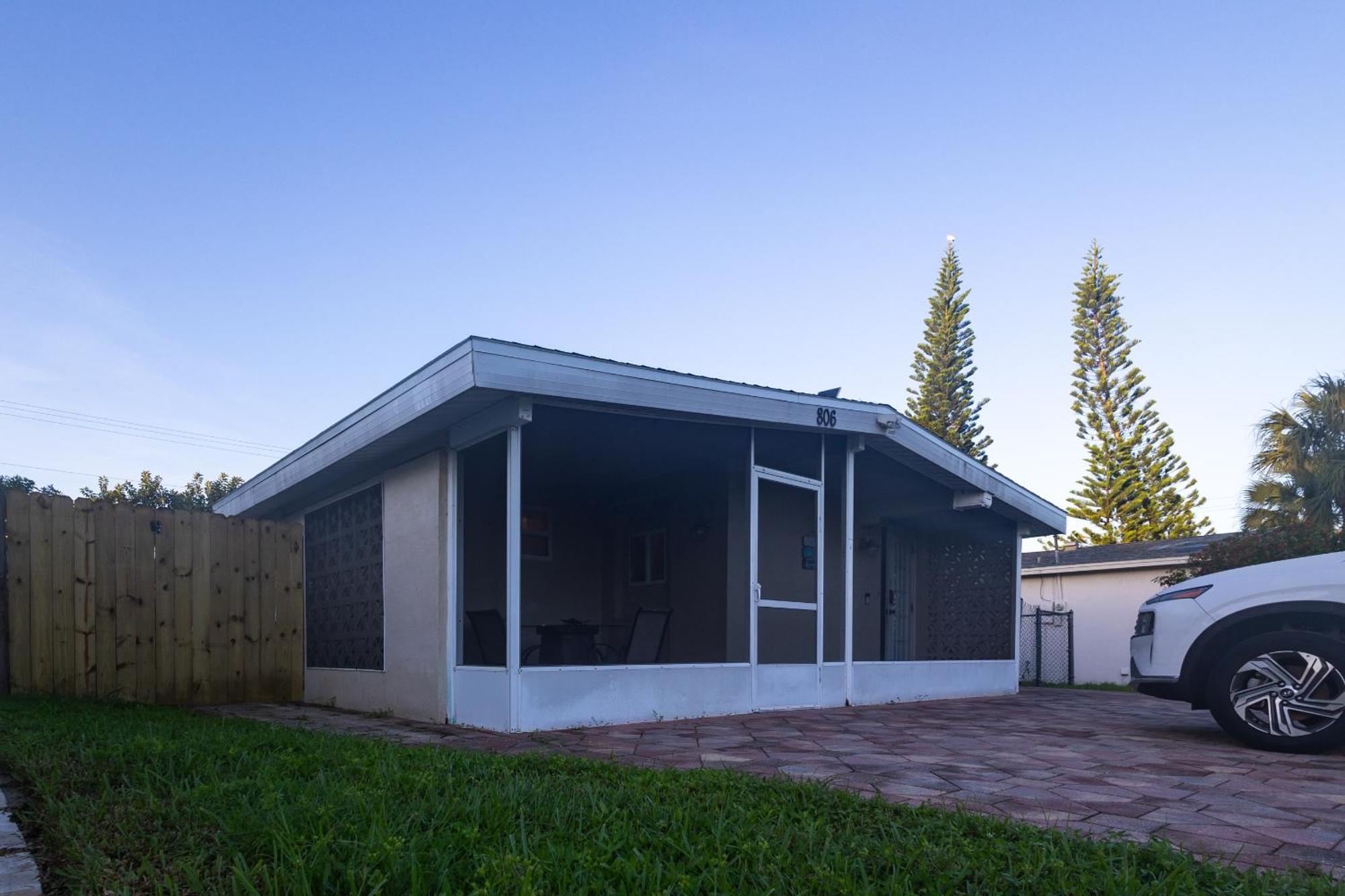 Comfy 3 Bedroom With Parking & Close To Everything North North Naples Eksteriør bilde