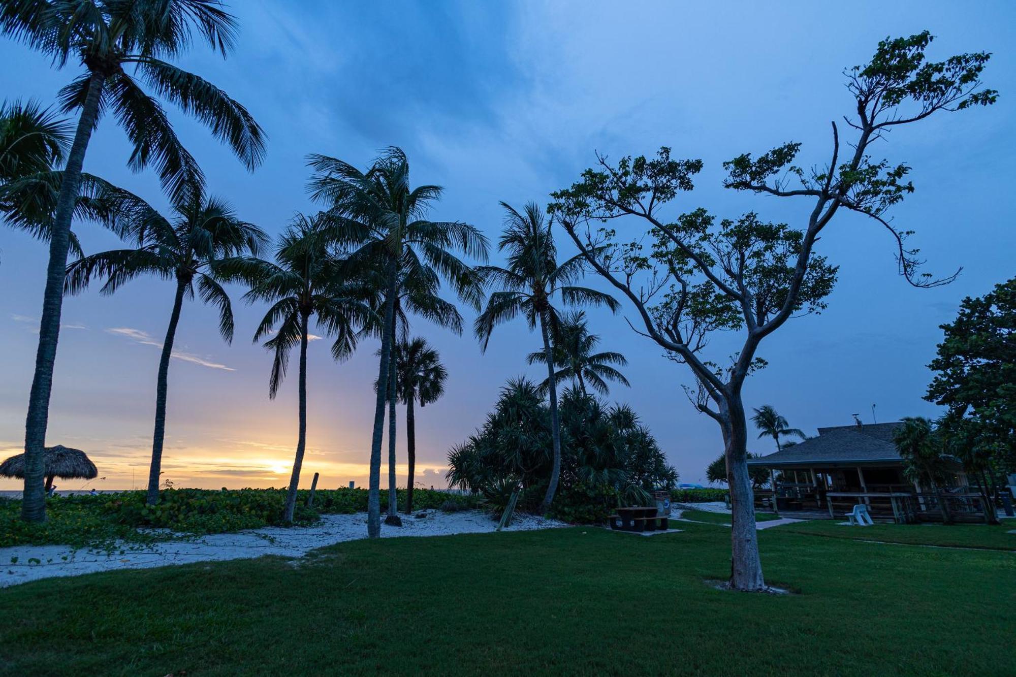 Comfy 3 Bedroom With Parking & Close To Everything North North Naples Eksteriør bilde